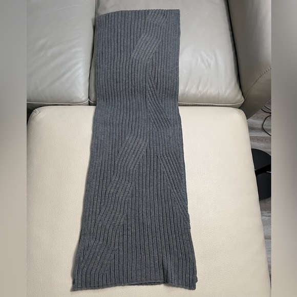 NWT - UGG Unisex Wool Blended Ribbed Knit Scarf - Picture 4 of 6
